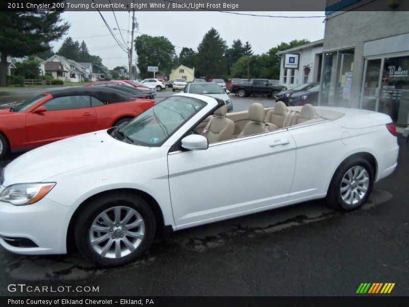 Bright White / Black/Light Frost Beige 2011 Chrysler 200 Touring Convertible