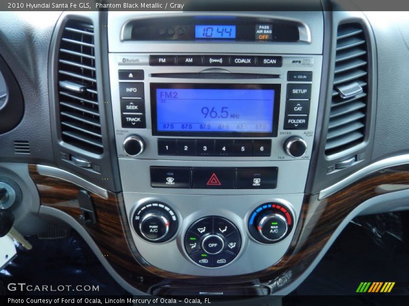 Phantom Black Metallic / Gray 2010 Hyundai Santa Fe GLS