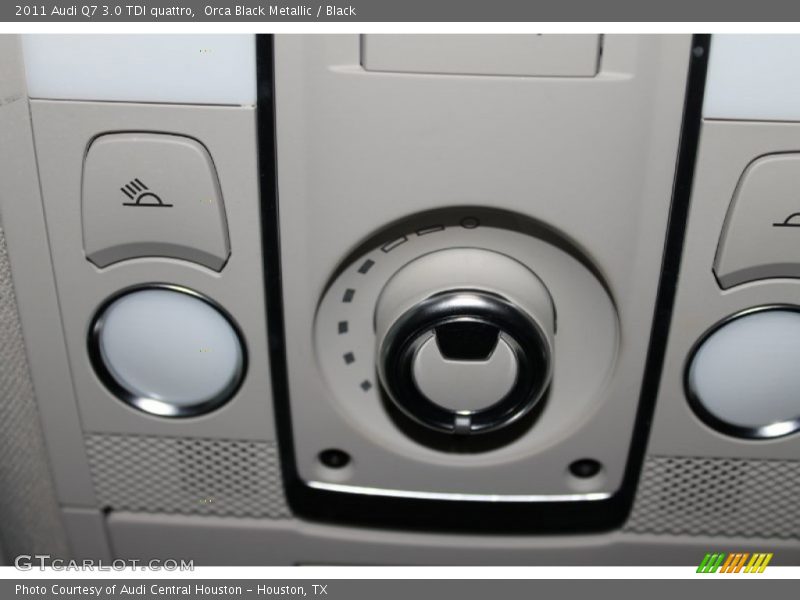Orca Black Metallic / Black 2011 Audi Q7 3.0 TDI quattro