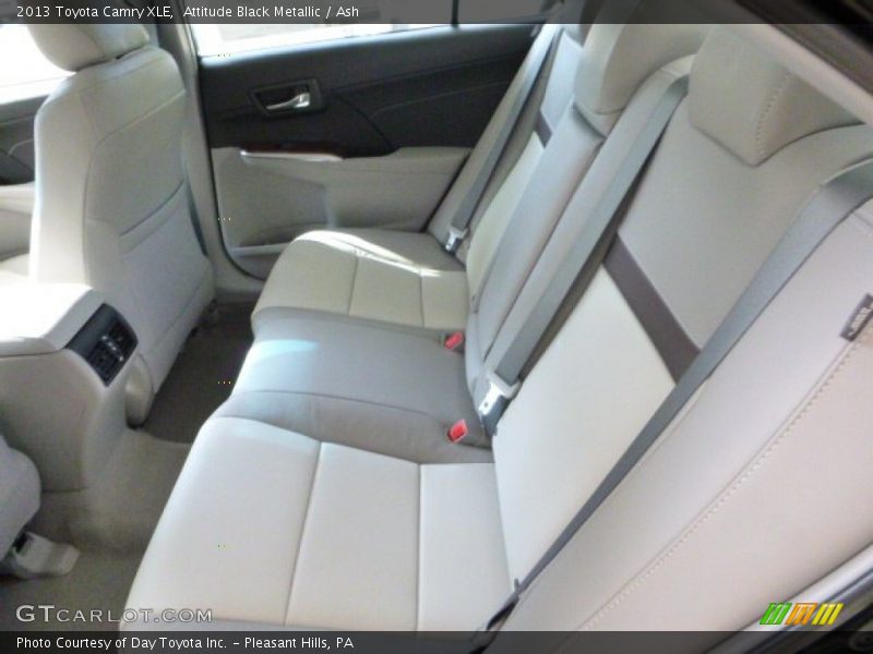 Attitude Black Metallic / Ash 2013 Toyota Camry XLE