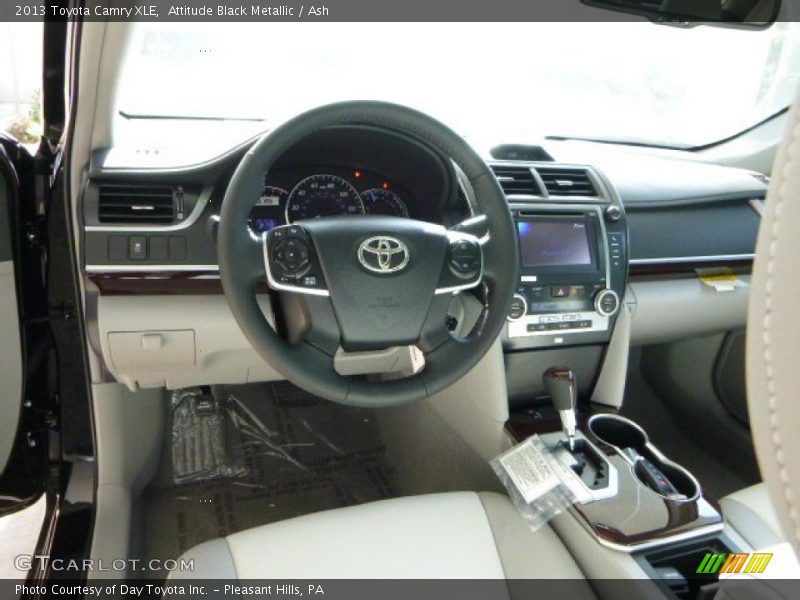 Attitude Black Metallic / Ash 2013 Toyota Camry XLE