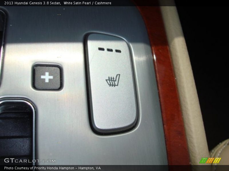 White Satin Pearl / Cashmere 2013 Hyundai Genesis 3.8 Sedan
