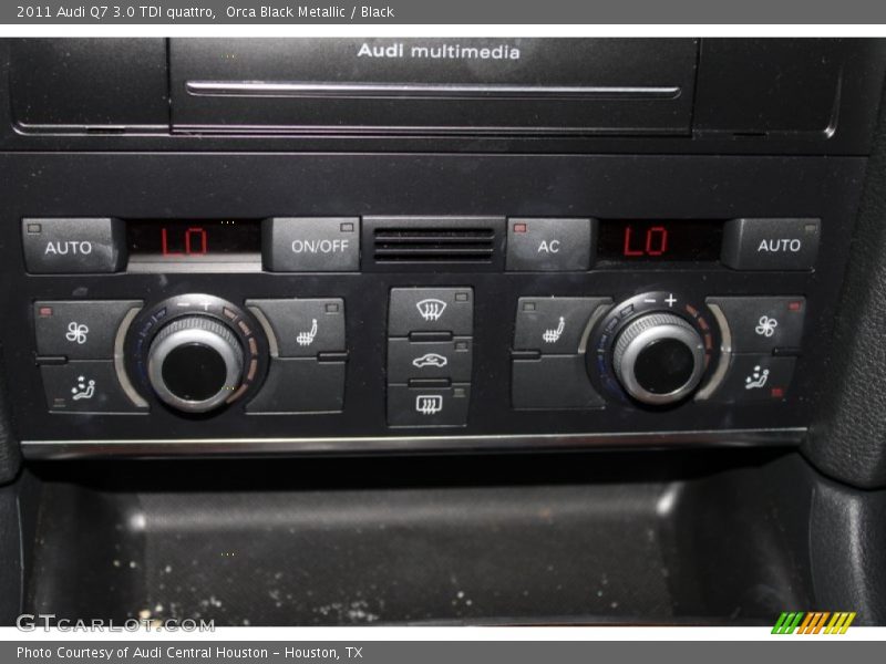 Orca Black Metallic / Black 2011 Audi Q7 3.0 TDI quattro