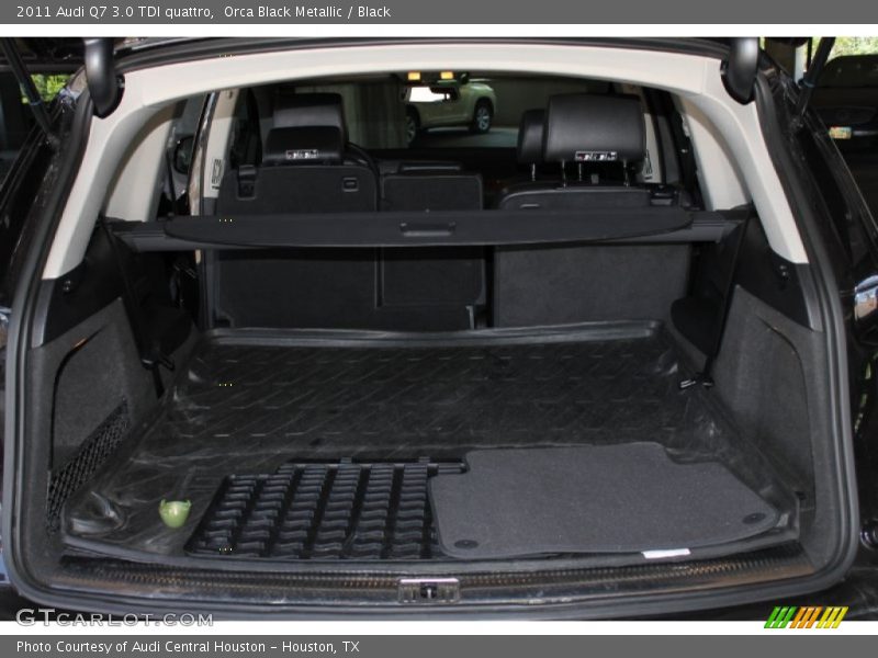 Orca Black Metallic / Black 2011 Audi Q7 3.0 TDI quattro
