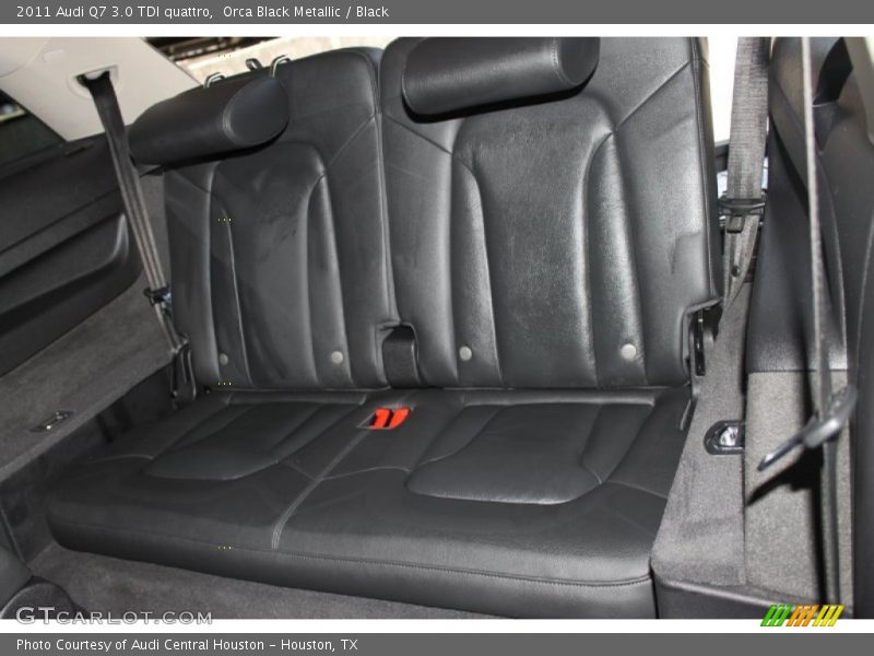 Orca Black Metallic / Black 2011 Audi Q7 3.0 TDI quattro