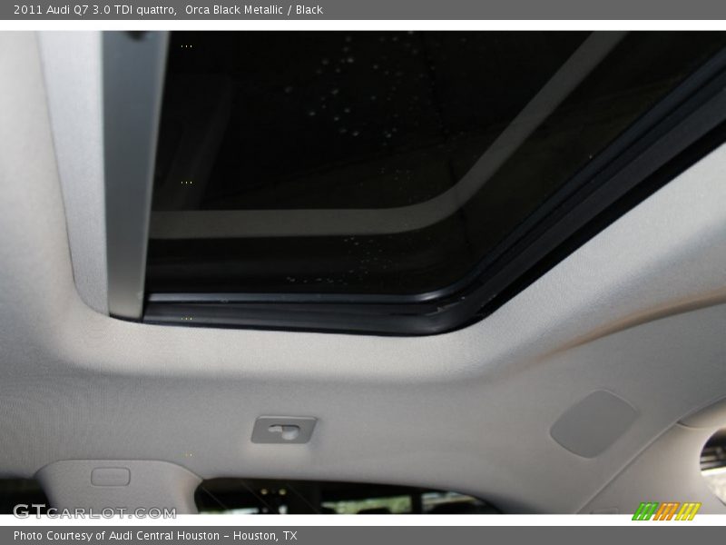 Orca Black Metallic / Black 2011 Audi Q7 3.0 TDI quattro