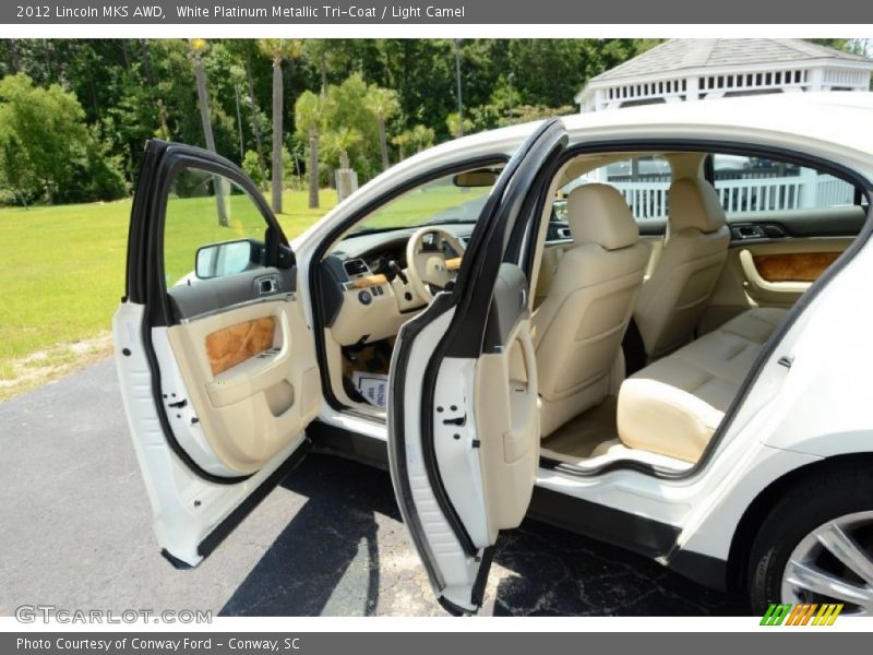White Platinum Metallic Tri-Coat / Light Camel 2012 Lincoln MKS AWD