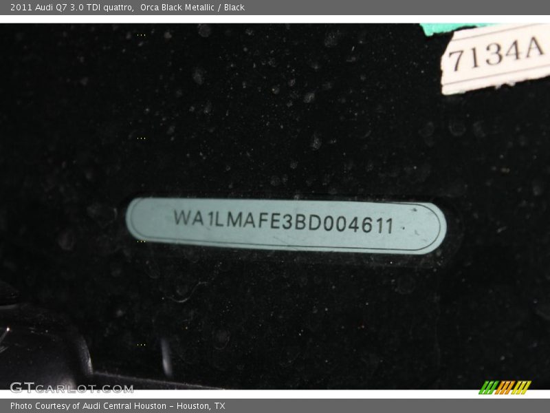 Orca Black Metallic / Black 2011 Audi Q7 3.0 TDI quattro