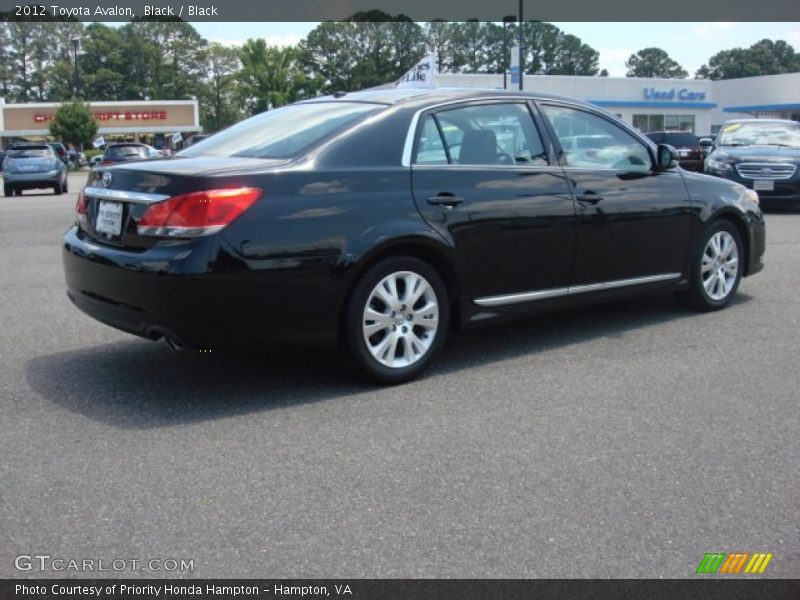 Black / Black 2012 Toyota Avalon