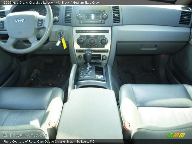 Black / Medium Slate Gray 2006 Jeep Grand Cherokee Laredo 4x4