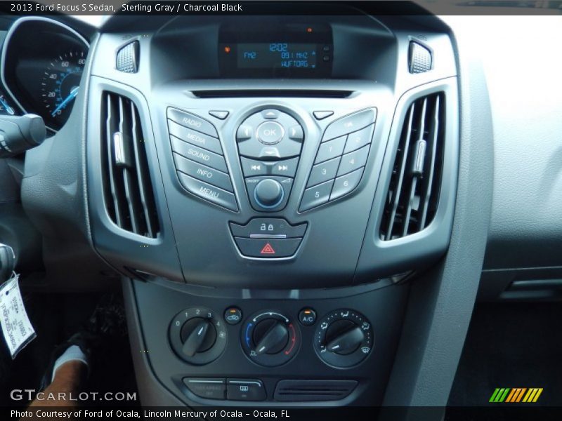 Sterling Gray / Charcoal Black 2013 Ford Focus S Sedan