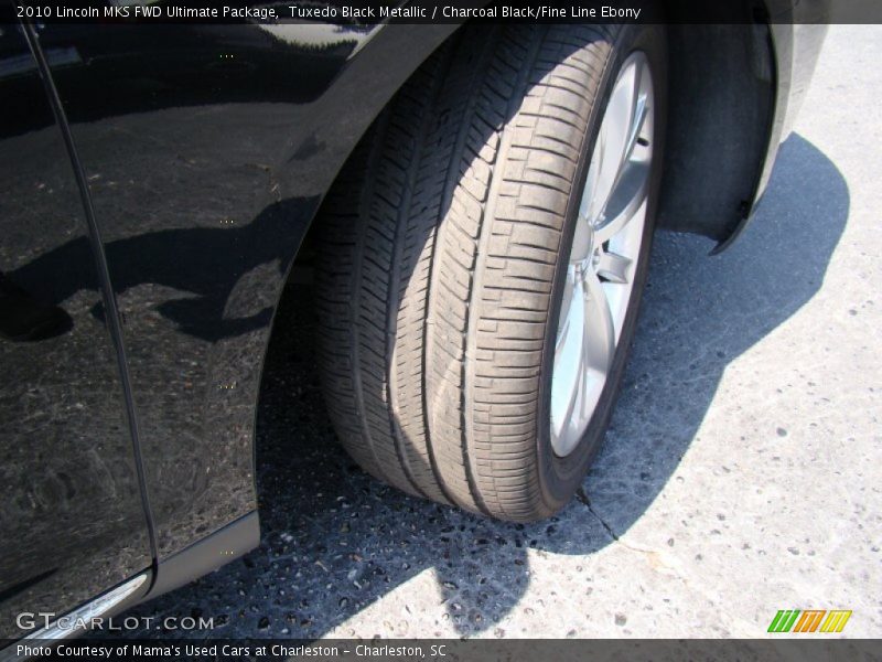 Tuxedo Black Metallic / Charcoal Black/Fine Line Ebony 2010 Lincoln MKS FWD Ultimate Package