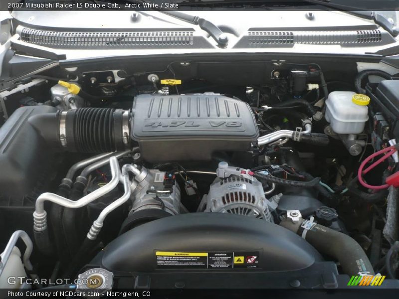 Arctic White / Slate 2007 Mitsubishi Raider LS Double Cab