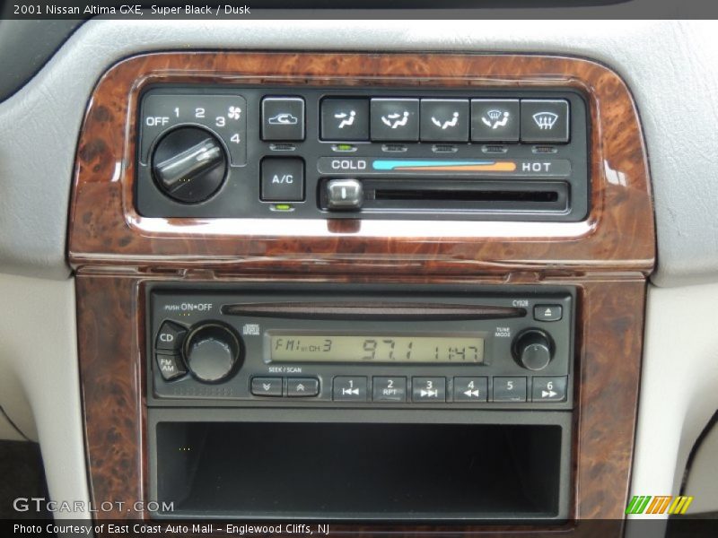 Super Black / Dusk 2001 Nissan Altima GXE