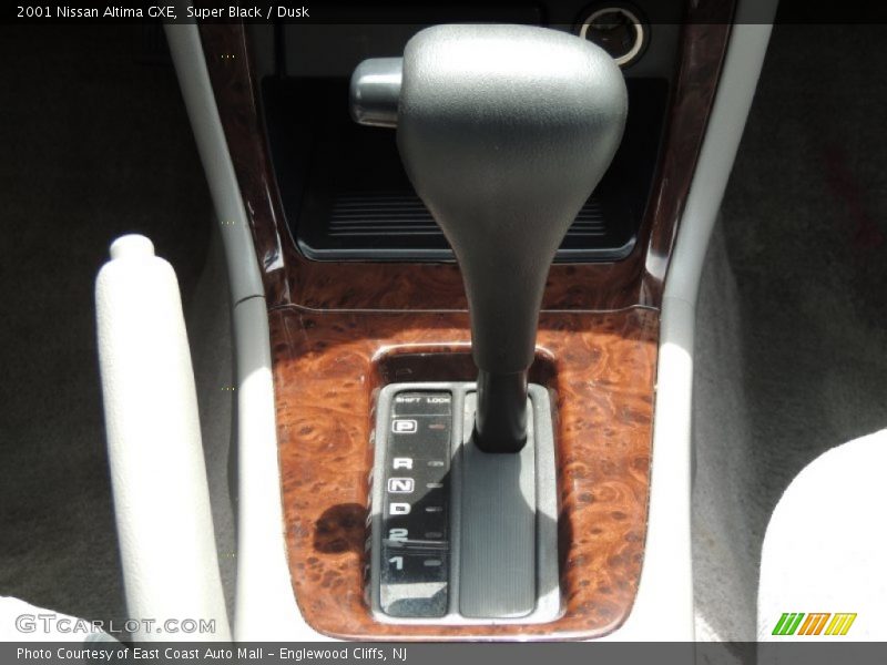 Super Black / Dusk 2001 Nissan Altima GXE