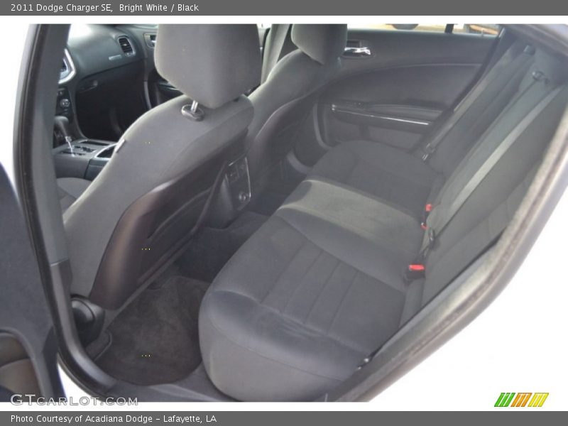 Bright White / Black 2011 Dodge Charger SE