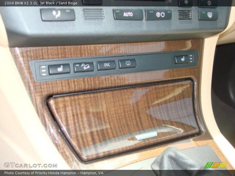 Jet Black / Sand Beige 2004 BMW X3 3.0i