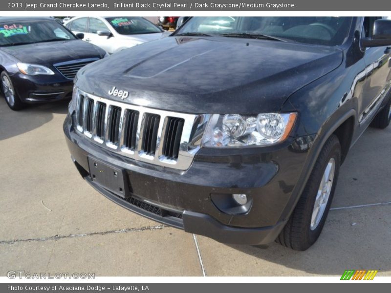 Brilliant Black Crystal Pearl / Dark Graystone/Medium Graystone 2013 Jeep Grand Cherokee Laredo