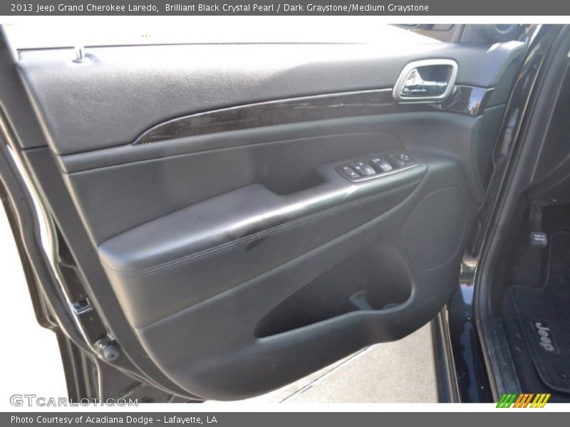 Brilliant Black Crystal Pearl / Dark Graystone/Medium Graystone 2013 Jeep Grand Cherokee Laredo