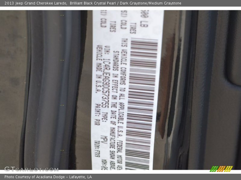 Brilliant Black Crystal Pearl / Dark Graystone/Medium Graystone 2013 Jeep Grand Cherokee Laredo