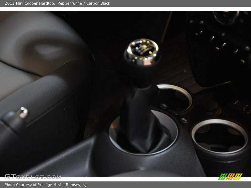 Pepper White / Carbon Black 2013 Mini Cooper Hardtop