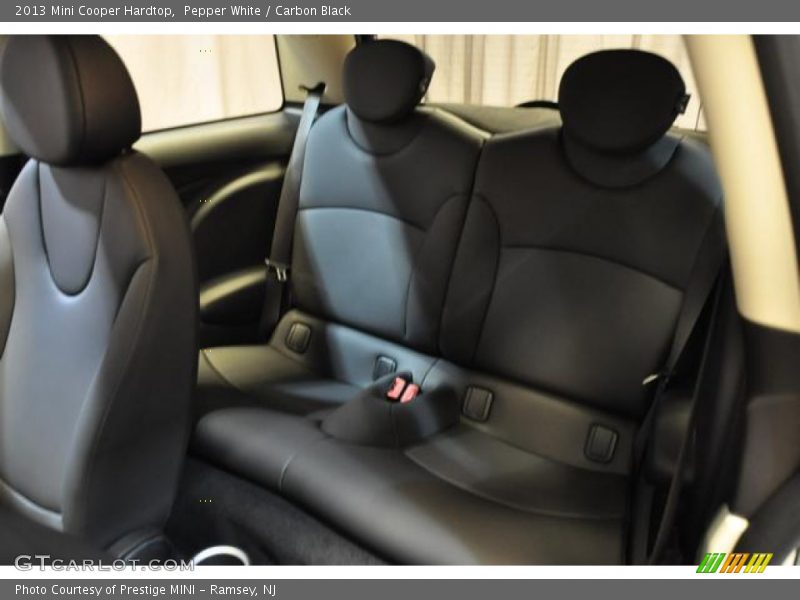 Pepper White / Carbon Black 2013 Mini Cooper Hardtop