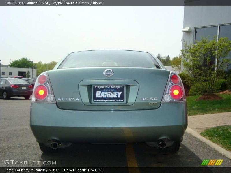 Mystic Emerald Green / Blond 2005 Nissan Altima 3.5 SE