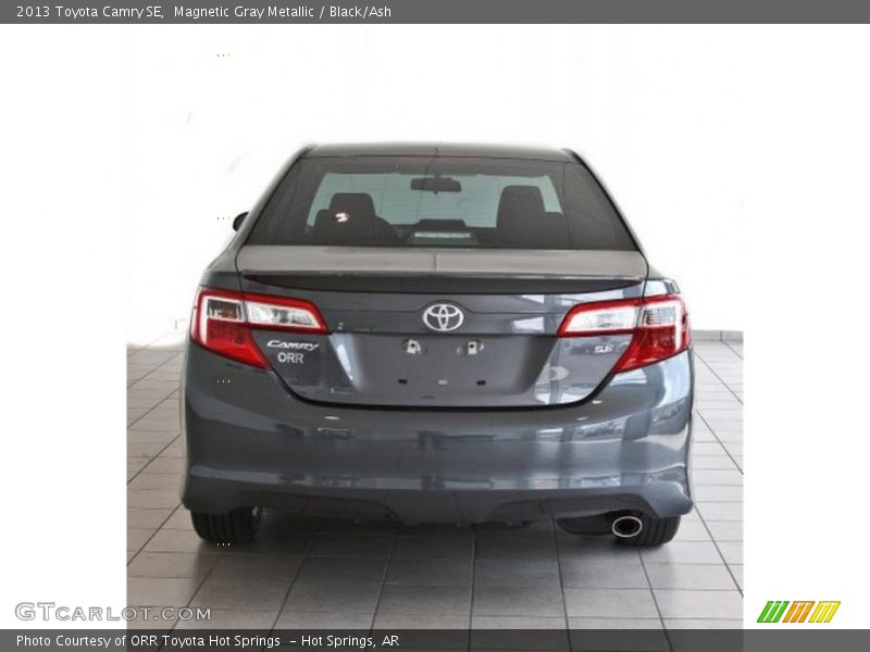 Magnetic Gray Metallic / Black/Ash 2013 Toyota Camry SE
