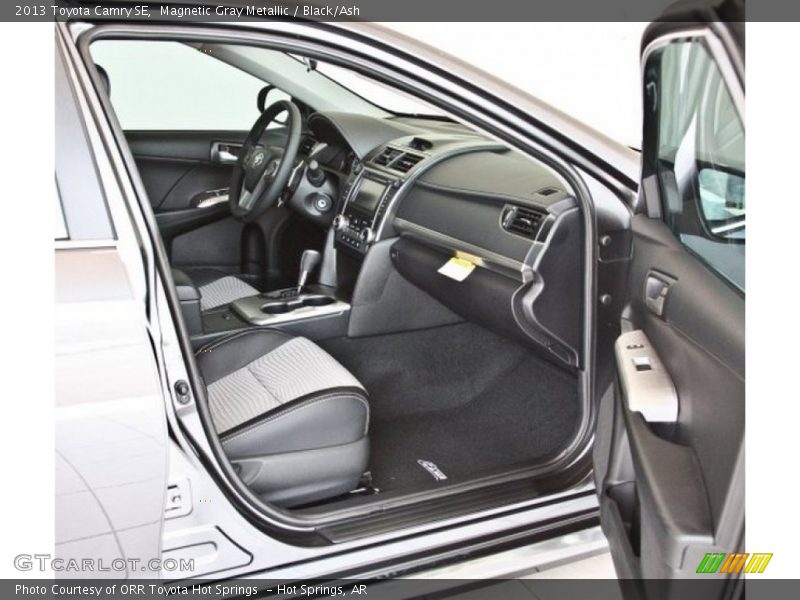 Magnetic Gray Metallic / Black/Ash 2013 Toyota Camry SE