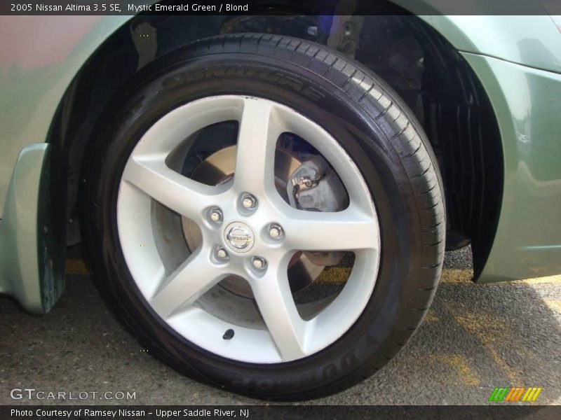 Mystic Emerald Green / Blond 2005 Nissan Altima 3.5 SE