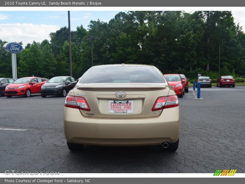 Sandy Beach Metallic / Bisque 2010 Toyota Camry LE