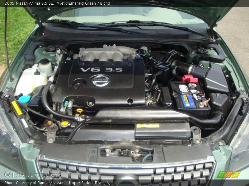 Mystic Emerald Green / Blond 2005 Nissan Altima 3.5 SE
