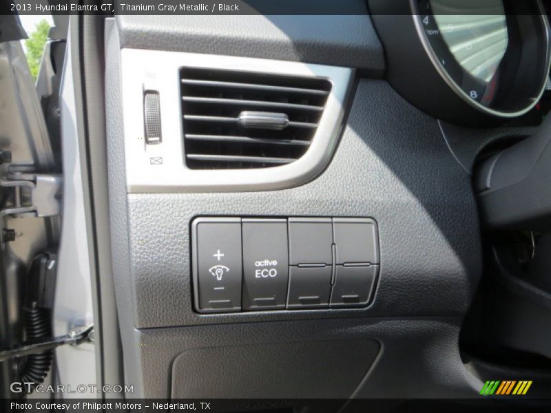 Titanium Gray Metallic / Black 2013 Hyundai Elantra GT