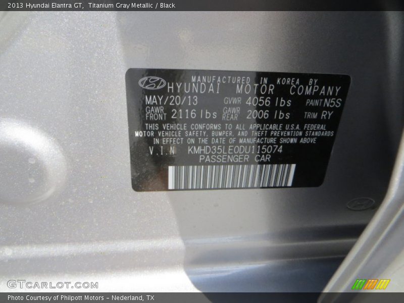 Titanium Gray Metallic / Black 2013 Hyundai Elantra GT
