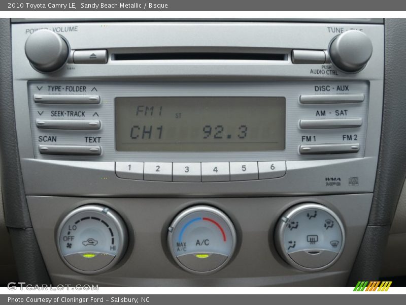 Sandy Beach Metallic / Bisque 2010 Toyota Camry LE