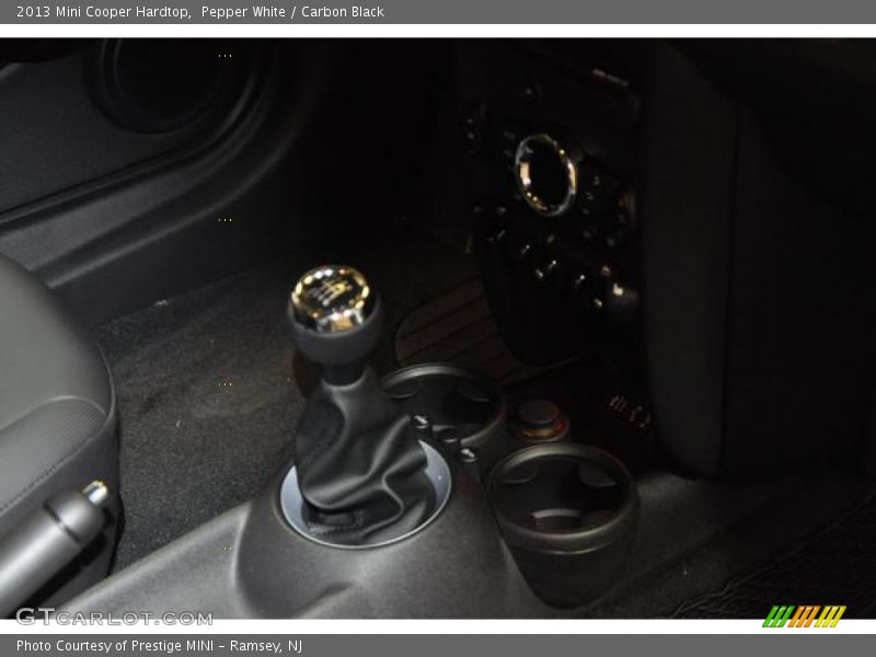 Pepper White / Carbon Black 2013 Mini Cooper Hardtop