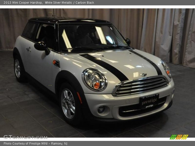 White Silver Metallic / Carbon Black 2013 Mini Cooper Hardtop