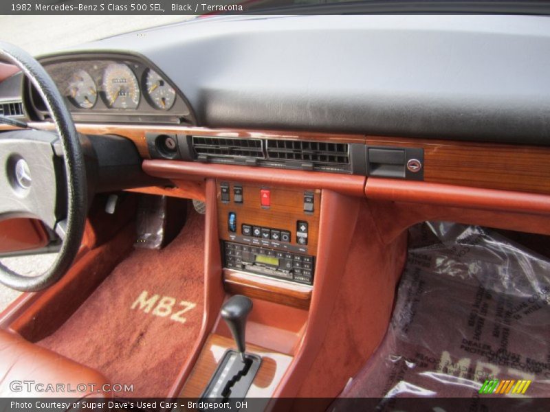 Black / Terracotta 1982 Mercedes-Benz S Class 500 SEL