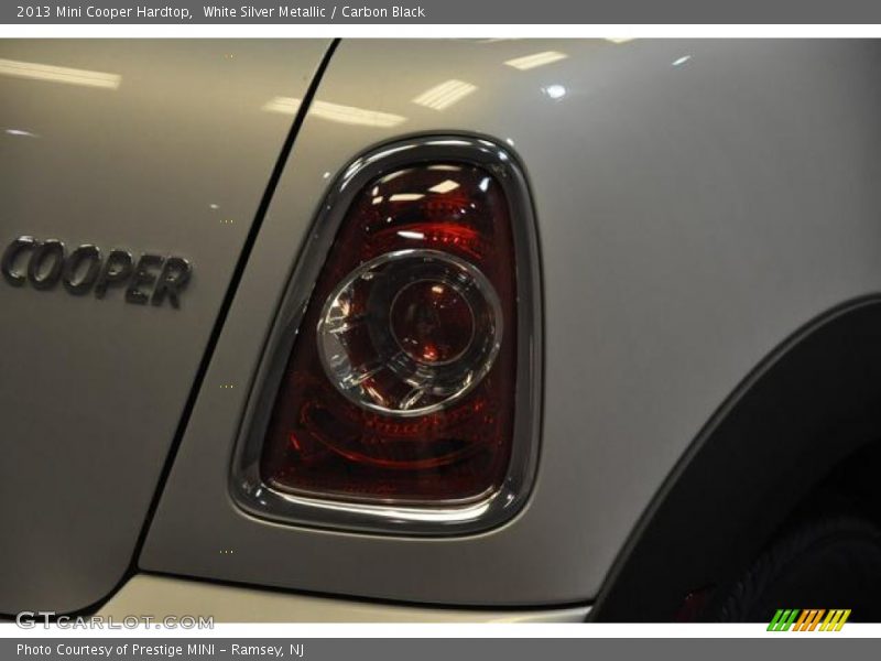 White Silver Metallic / Carbon Black 2013 Mini Cooper Hardtop