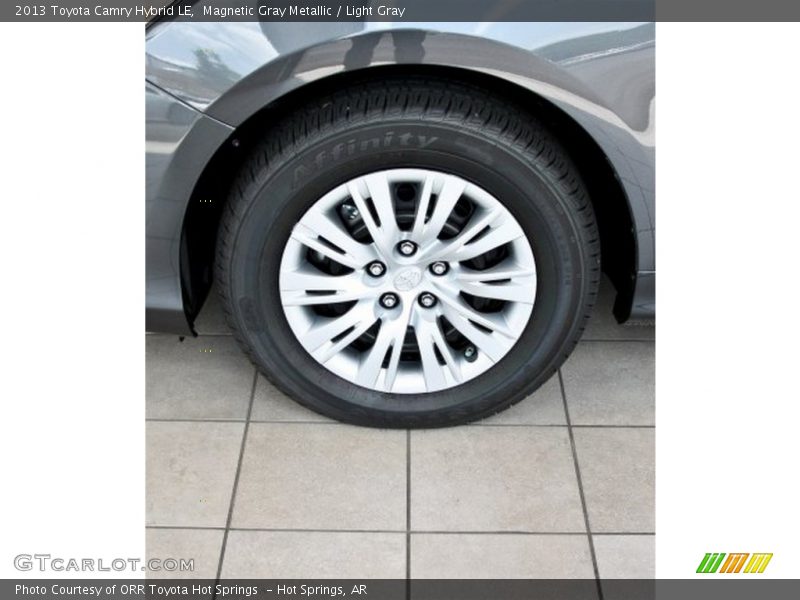 Magnetic Gray Metallic / Light Gray 2013 Toyota Camry Hybrid LE