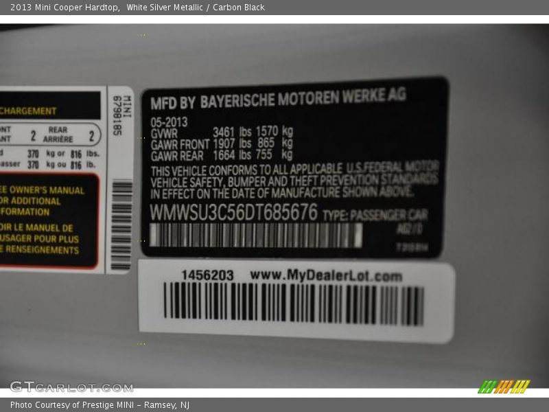 White Silver Metallic / Carbon Black 2013 Mini Cooper Hardtop