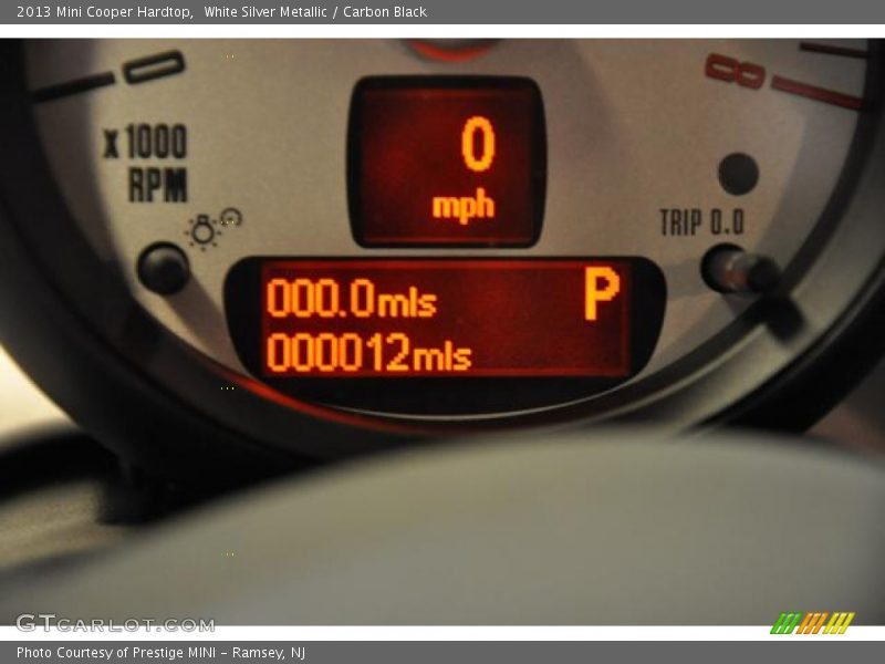 White Silver Metallic / Carbon Black 2013 Mini Cooper Hardtop