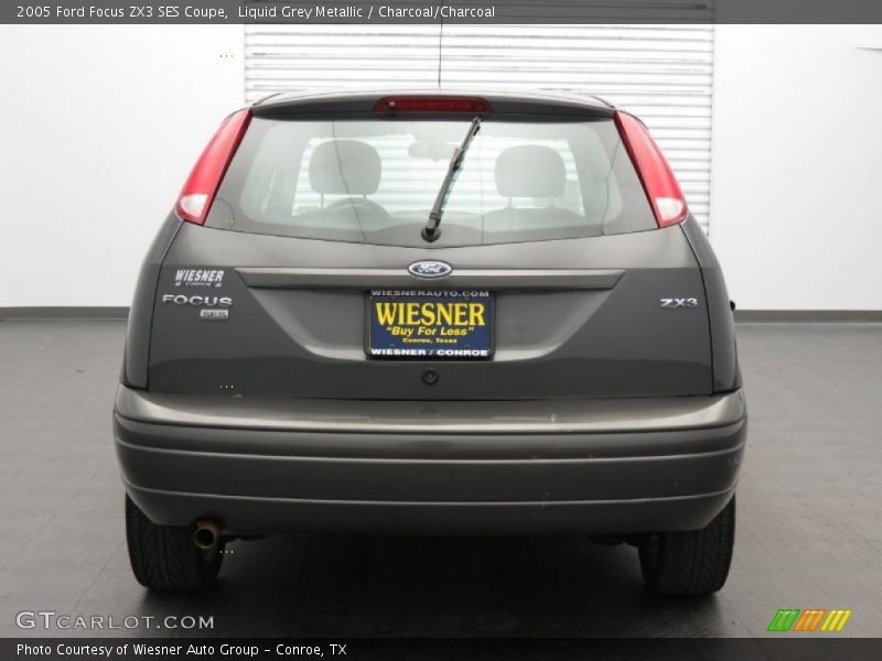 Liquid Grey Metallic / Charcoal/Charcoal 2005 Ford Focus ZX3 SES Coupe