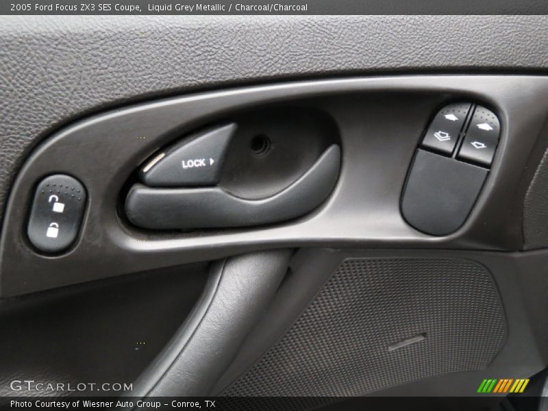 Controls of 2005 Focus ZX3 SES Coupe