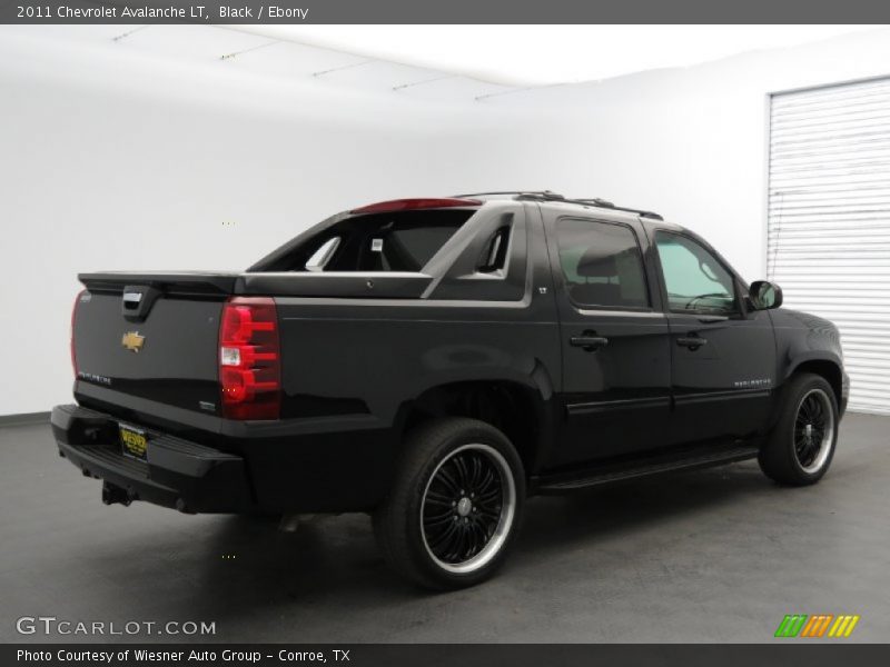 Black / Ebony 2011 Chevrolet Avalanche LT