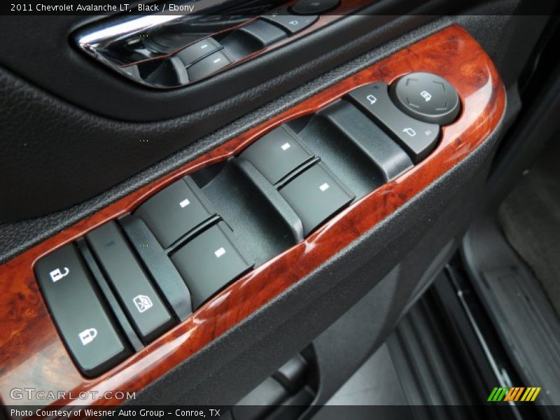 Black / Ebony 2011 Chevrolet Avalanche LT