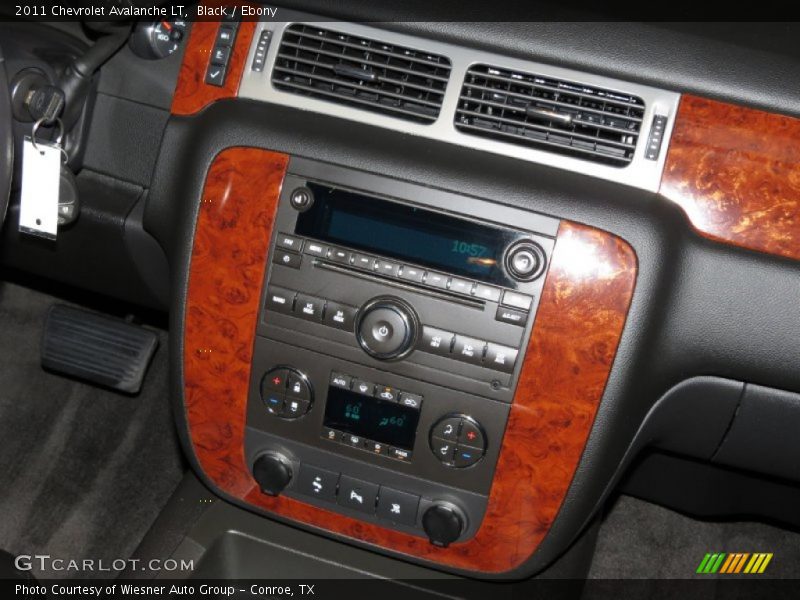 Black / Ebony 2011 Chevrolet Avalanche LT