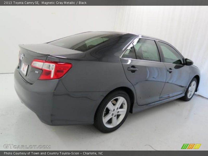 Magnetic Gray Metallic / Black 2013 Toyota Camry SE