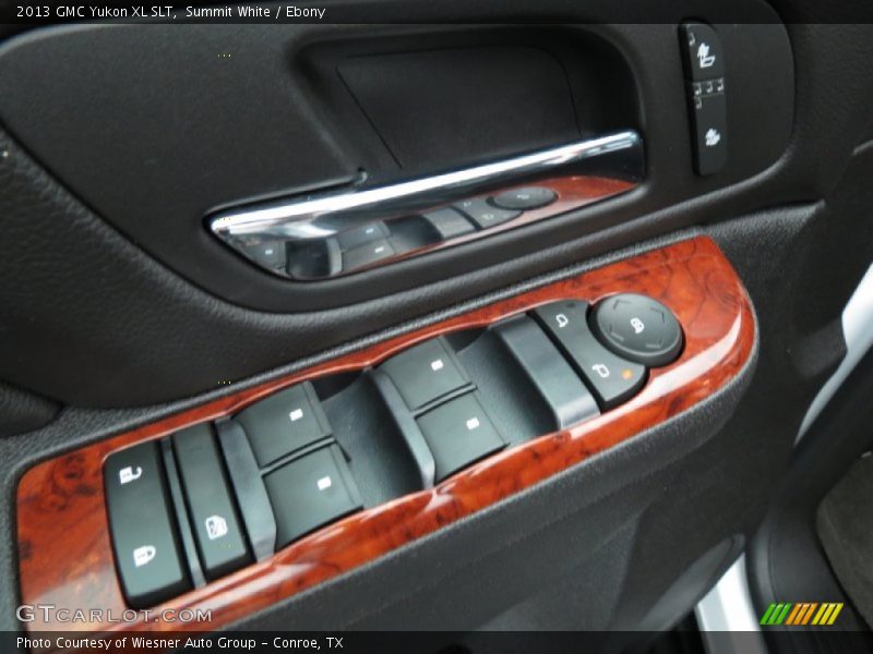 Controls of 2013 Yukon XL SLT