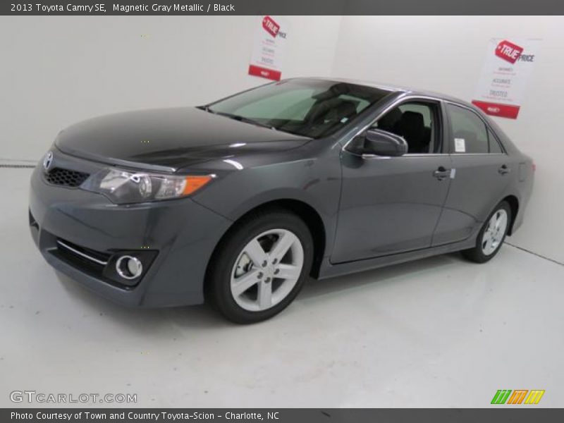 Magnetic Gray Metallic / Black 2013 Toyota Camry SE